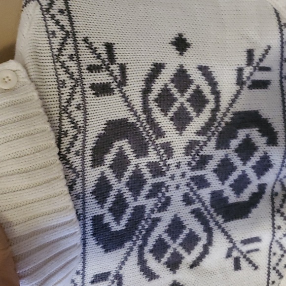 OshKosh Genuine Kids Toddler Girls Turtleneck Poncho Sweater Size 3T - Picture 3 of 7